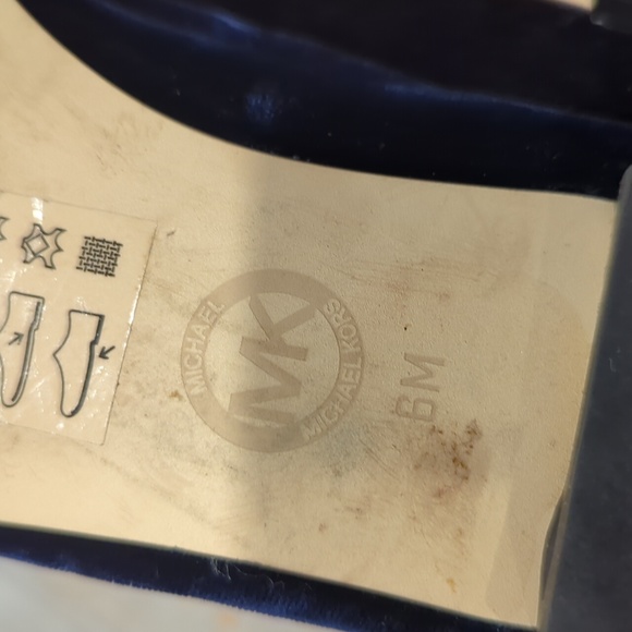 MICHAEL Michael Kors 'Delphine' Ballet Flat - Picture 7 of 8